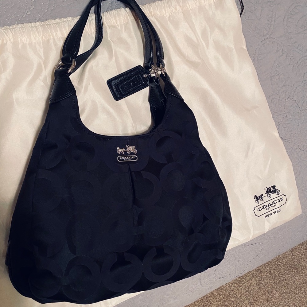 Coach purse - Picture 2 of 6